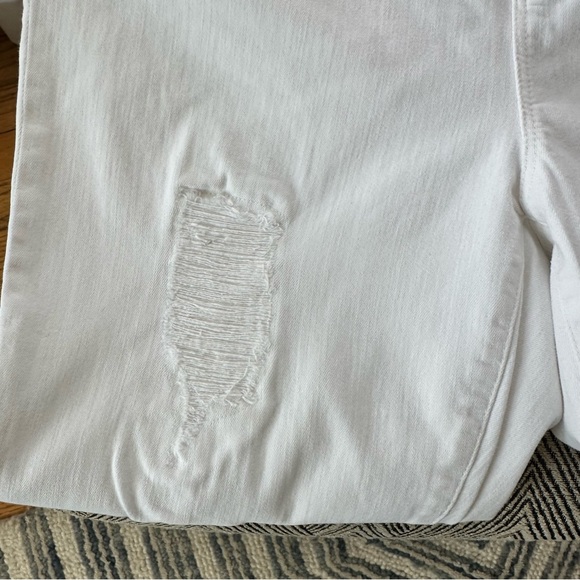 White Chico’s Women’s So Slimming Girlfriend Ankle Jeans Chico size 2 = 12 - Picture 6 of 14